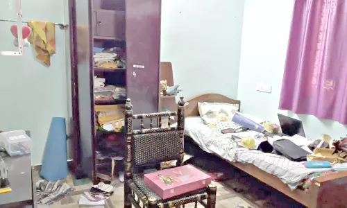 திருமங்கலத்தில் சித்த மருந்து தயாரிக்கும் தொழிலதிபர் வீட்டில் 51 பவுன் நகைகள் கொள்ளை