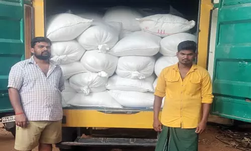 கேரளாவுக்கு கடத்த முயன்ற 4 டன் ரேஷன் அரிசி பறிமுதல்