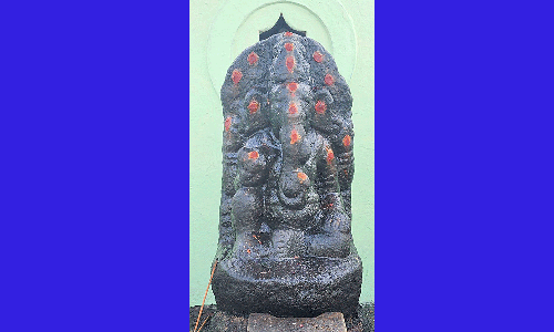 முற்கால பாண்டியர் காலத்து விநாயகர் சிற்பம் கண்டெடுப்பு
