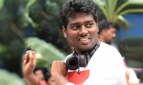 ஜவான் முதல் காட்சியை குடும்பத்துடன் பார்த்த அட்லீ