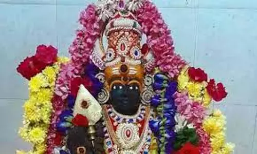 முருகன் கோவிலில் சிறப்பு அபிஷேகம்