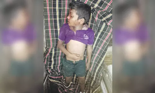 வீட்டின் சுவர் இடிந்து விழுந்து பள்ளி மாணவன் உயிரிழப்பு