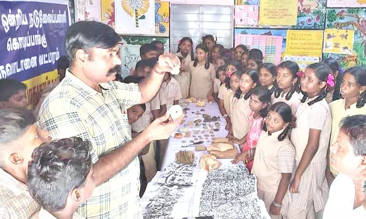 தொல்லியல் தடயங்களை மாணவர்கள் பாதுகாக்க வேண்டும்