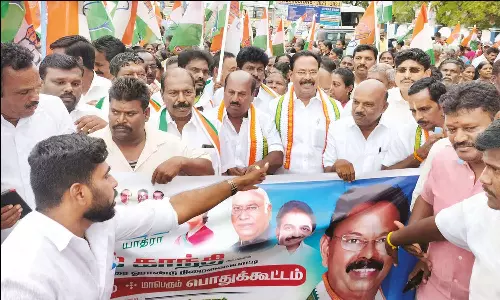 சாதி, மதத்தின் பெயரால் நாட்டில் பிரித்தாளும் சூழ்ச்சி நடக்கிறது-ரூபி மனோகரன் எம்.எல்.ஏ. குற்றச்சாட்டு