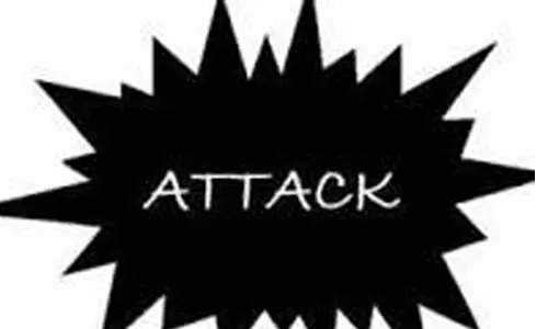 மேட்டுப்பாளையம் பஸ் நிலையத்தில் பேக்கரி உரிமையாளரை தாக்கிய கும்பல்