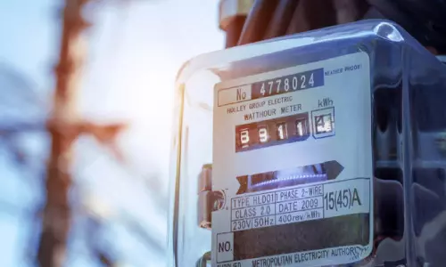 மின் கட்டணத்தை ரத்து செய்யக்கோரி தொழில் துறையினர் போராட்டம்