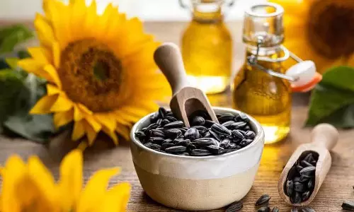 வெள்ளகோவிலில் ரூ.27 லட்சத்திற்கு சூரியகாந்தி விதை ஏலம்