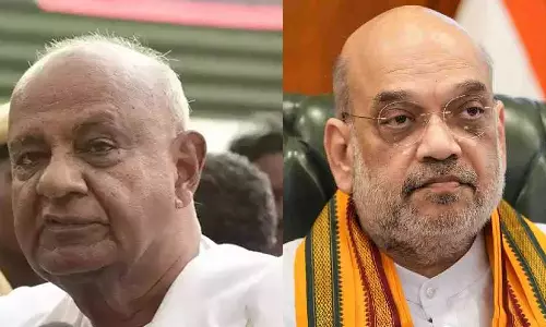 நேற்றுவரை தனித்துப் போட்டி எனக் கூறிவந்த JDS; இன்று 4 சீட்டுகள் ஒப்பந்தத்துடன் பாஜக-வுடன் கூட்டணி!