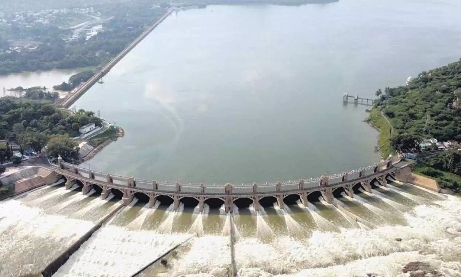 தமிழக நீர்ப்பிடிப்பு பகுதிகளில் மழை: மேட்டூர் அணைக்கு நீர்வரத்து 6 ஆயிரத்து 479 கனஅடியாக அதிகரிப்பு