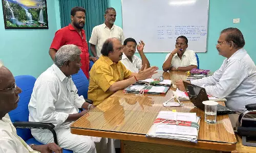 சுனாமி நினைவுச்சின்னம் உடனே அமைக்க வேண்டும்