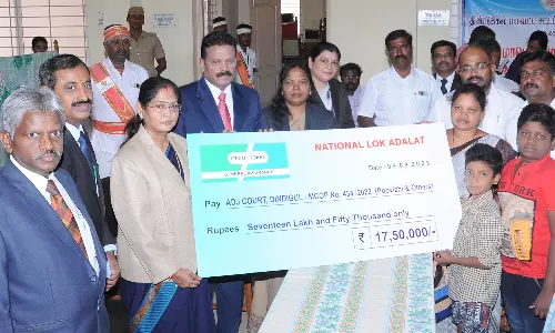 வழக்காடிகள் அனைவருக்கும் விட்டுக் கொடுக்கும் மனப்பான்மை வேண்டும் - முதன்மை மாவட்ட நீதிபதி  பேச்சு