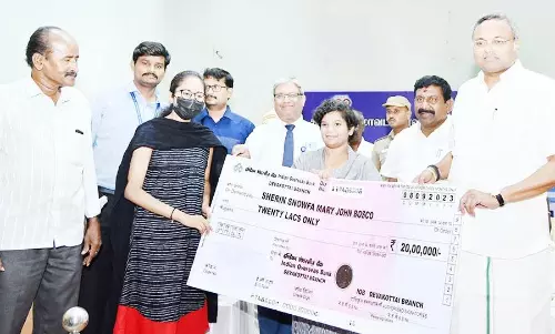 மாணவர்களுக்கு ரூ.9 கோடி கல்வி கடனுதவி