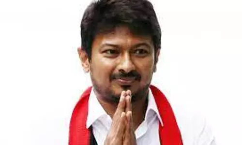 அமைச்சர் உதயநிதி ஸ்டாலின், ஆ.ராசா எம்.பி. உருவப்படங்கள் எரிப்பு