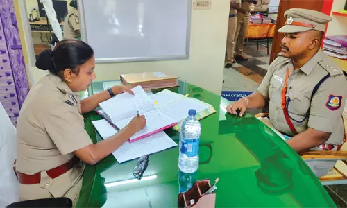 திருச்செங்கோடு துணை போலீஸ் சூப்பிரண்டு அலுவலகத்தில் டி.ஐ.ஜி. ஆய்வு