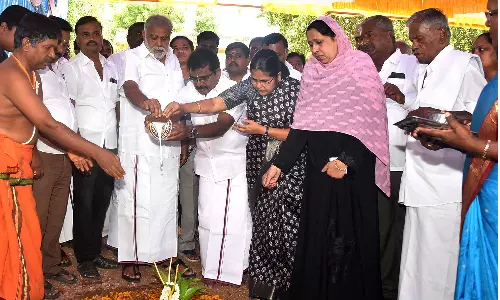 ஸ்ரீராமபுரம் பகுதியில் ரூ.4.10 கோடி மதிப்பில் வளர்ச்சித் திட்டப்பணிகள்- அமைச்சர் இ.பெரியசாமி தொடங்கி வைத்தார்