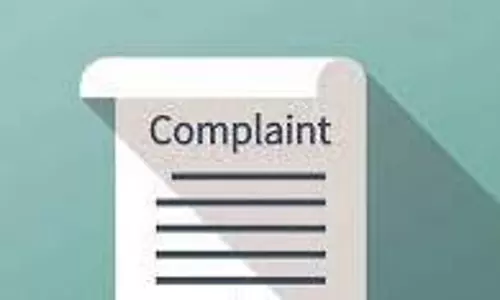 அரசு மருத்துவமனை டாக்டர் மீது புகார்