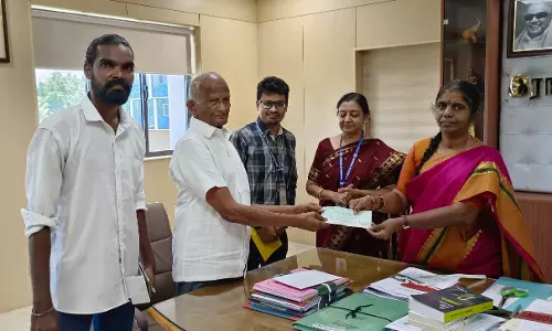 அரசு ஆஸ்பத்திரிக்கு ரத்த பரிசோதனை கருவி