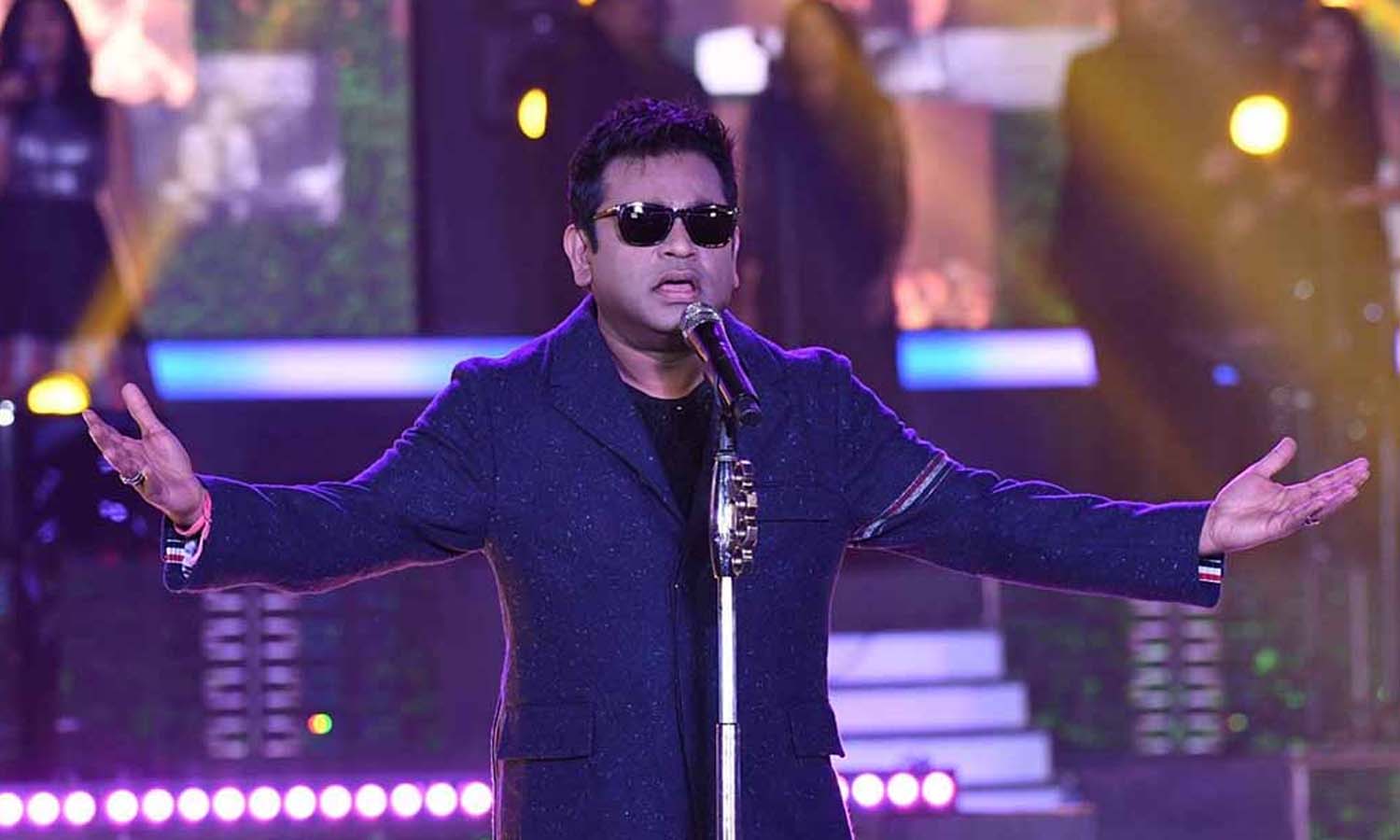 இந்த நிகழ்ச்சி நடக்காமலேயே இருந்திருக்கலாம்.. ஏ.ஆர்.ரகுமான் கான்சர்ட்டால் ரசிகர்கள் அதிருப்தி