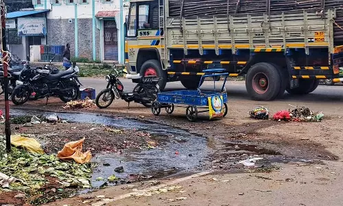 நத்தம் அருகே குழாய் உடைந்து வீணான காவிரி குடிநீர்