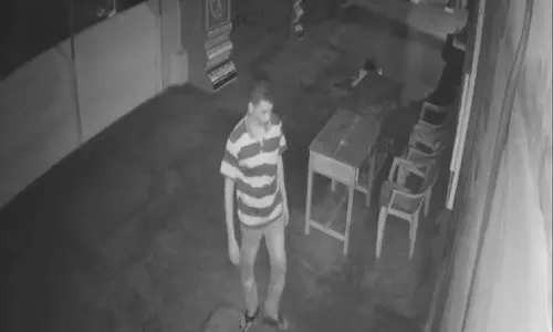 கன்னியாகுமரி அருகே கோவிலில் நகை-பணம் கொள்ளை