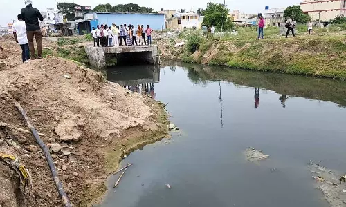கீழ்க்கட்டளை ஏரியில் கலக்கும் கழிவுநீர்