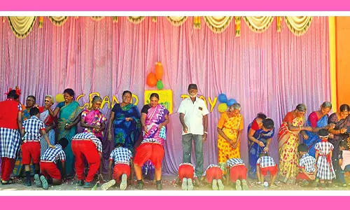 தூத்துக்குடி சக்தி வித்யாலயா மெட்ரிக் பள்ளியில் தாத்தா- பாட்டிகள் தினம்