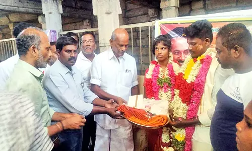 கோவிலில் இலவச திருமணம்