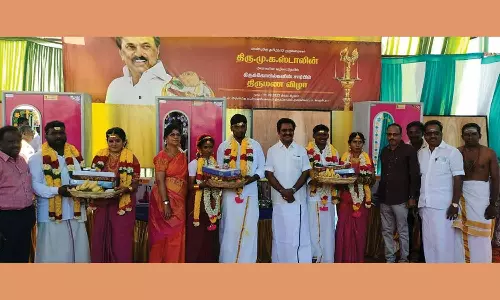 குமரகோட்டம் முருகன் கோவிலில் 3 ஜோடிகளுக்கு இலவச திருமணம்- 29 வகை சீர்வரிசையும் வழங்கப்பட்டது