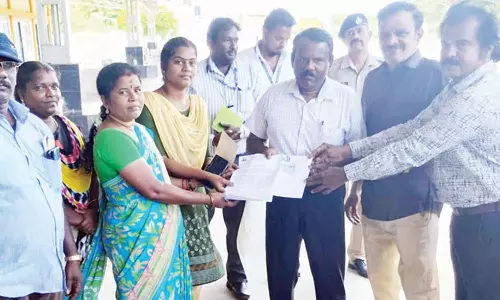 வேதாரண்யம்- சென்னைக்கு எக்ஸ்பிரஸ் ரெயில் இயக்க வலியுறுத்தல்