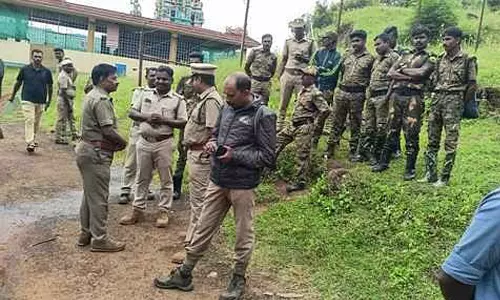 ஓவேலி பகுதியில் வேட்டை தடுப்பு கண்காணிப்பு கோபுரம் அமைக்க பொதுமக்கள் எதிர்ப்பு