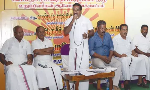 குளச்சலில் தி.மு.க. வாக்குச்சாவடி பாக முகவர்கள் கூட்டம்