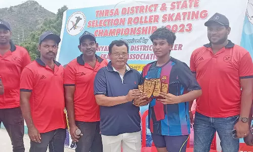 தகுதி சுற்று போட்டிகளில் வென்ற வின்ஸ் பள்ளி மாணவர்களுக்கு கேடயம் பரிசு