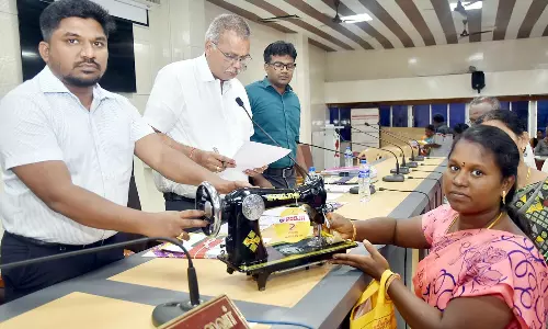 குறைதீர் கூட்டத்தில் முதல்-அமைச்சரின் தனிப்பிரிவு மனு மீது கூடுதல் கவனம்