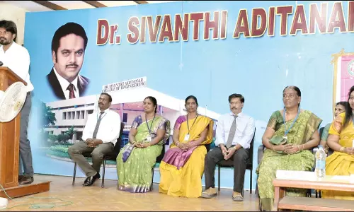டாக்டர் சிவந்தி ஆதித்தனார் பொறியியல் கல்லூரியில் முதலாம் ஆண்டு மாணவர்களுக்கு வகுப்பு தொடக்க விழா