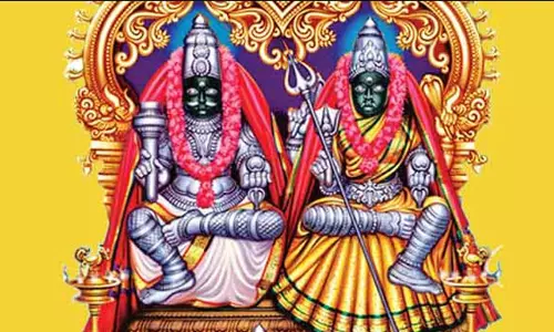 குலசேகரன்பட்டினம் தசரா பக்தர்கள் வசதிக்காக ஆக்கிரமிப்பு அகற்றும் பணி