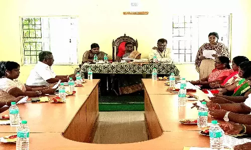 காவேரிப்பாக்கம் பேரூராட்சி கூட்டம்