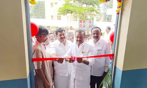 ஓசூர் அந்திவாடி அரசு உயர்நிலைப்பள்ளியில், பல்நோக்கு கூடம் திறப்பு விழா