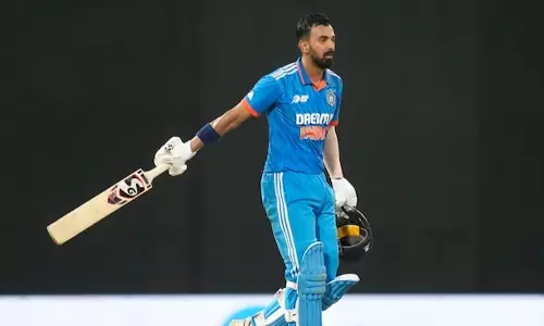 வீரர்களுக்கு தண்ணீர் கேன் கொடுக்க வந்தேன்- சதம் அடித்த கேஎல் ராகுல் நெகிழ்ச்சி