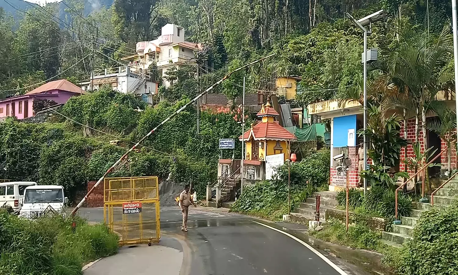 கேரளாவில் பரவும் நிபா வைரஸ் தேனி மாவட்ட எல்லையில் சுகாதார துறையினர் அலட்சியம் கேரளாவில் பரவும் நிபா வைரஸ் தேனி மாவட்ட எல்லையில் சுகாதார துறையினர் அலட்சியம்