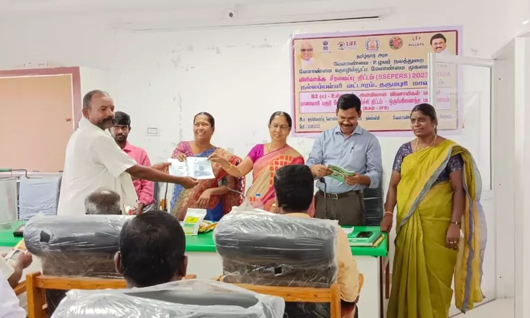 வேளாண்மை துறை சார்பில் ஒருங்கிணைந்த பண்ணையம் குறித்து பயிற்சி வேளாண்மை துறை சார்பில் ஒருங்கிணைந்த பண்ணையம் குறித்து பயிற்சி