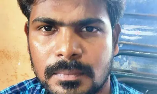 லஞ்சம் வாங்கிய கிராம நிர்வாக அலுவலர் கைது