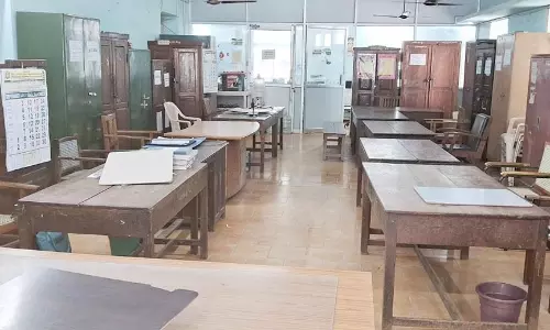 ஊரக வளர்ச்சித்துறை ஊழியர்கள் காலவரையற்ற வேலை நிறுத்தம்