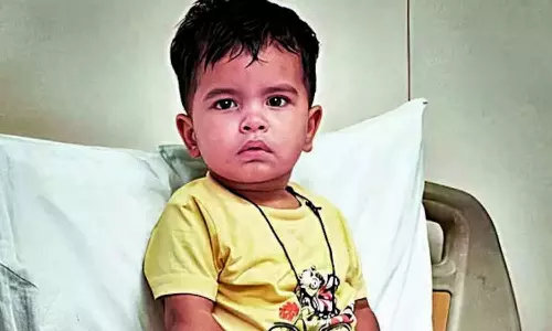 அரியவகை மரபணு நோயால் பாதிப்பு: குழந்தையை காப்பாற்ற ரூ.10 கோடி திரட்டினார்கள்