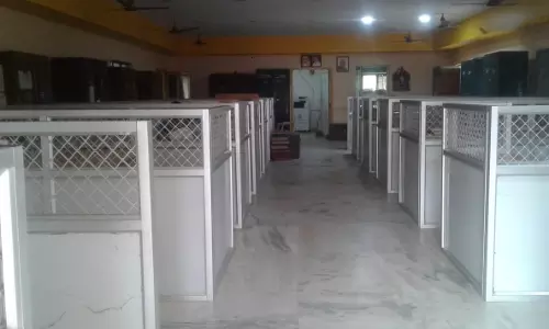 காலவரையற்ற வேலைநிறுத்தப் போராட்டம்