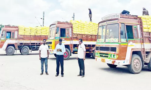 சேலம் மாவட்டத்தில் விவசாயிகளுக்கு வழங்க 4612 மெட்ரிக் டன் உரம் இருப்பு உள்ளது