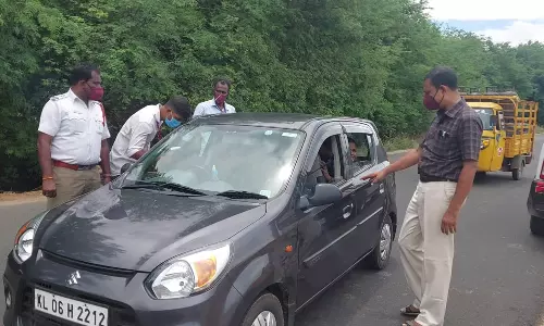 கேரளாவில் நிபா வைரசால் 2 பேர் பலி : தேனி மாவட்ட எல்லையில் சுகாதாரத்துறையினர் தீவிர சோதனை