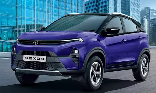 ரூ. 8.10 லட்சம் விலையில் அறிமுகமான நெக்சான் ஃபேஸ்லிஃப்ட்