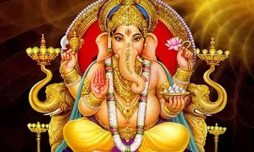 விநாயகனே வினை தீர்ப்பவனே!