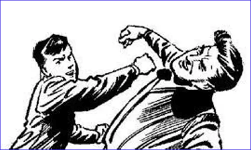 போலீஸ்காரர் மீது தாக்குதல்