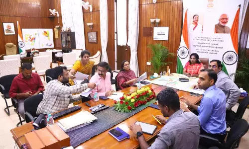 தனியார் மருத்துவமனைகளில் அரசு டாக்டர்கள் சிகிச்சை செய்ய தடை விதிக்கப்படும்